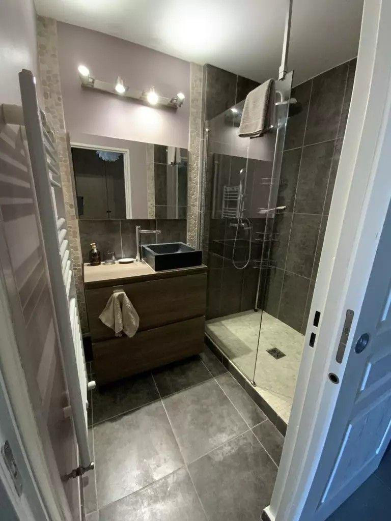 
                                                Colocation
                                                 1 chambre dispo dans coloc 68m² avec loggia 8m²