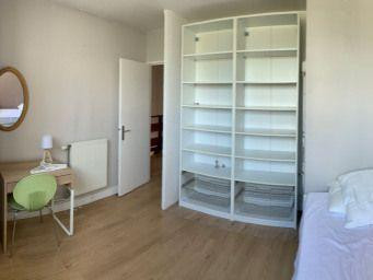 
                                                Colocation
                                                 1 chambre dispo dans coloc 88m² lumineuse