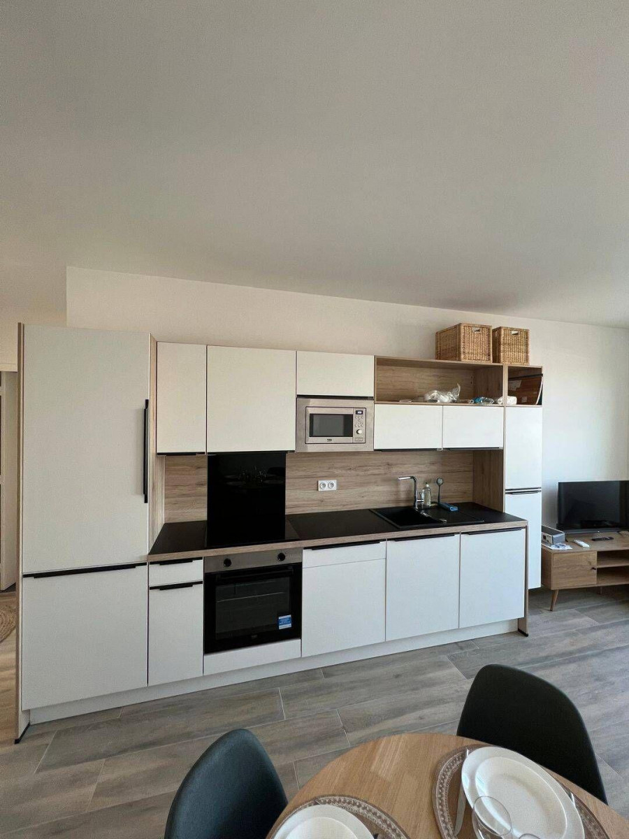 
                                                Colocation
                                                 1 CHAMBRE DISPONIBLE dans coloc 60m²