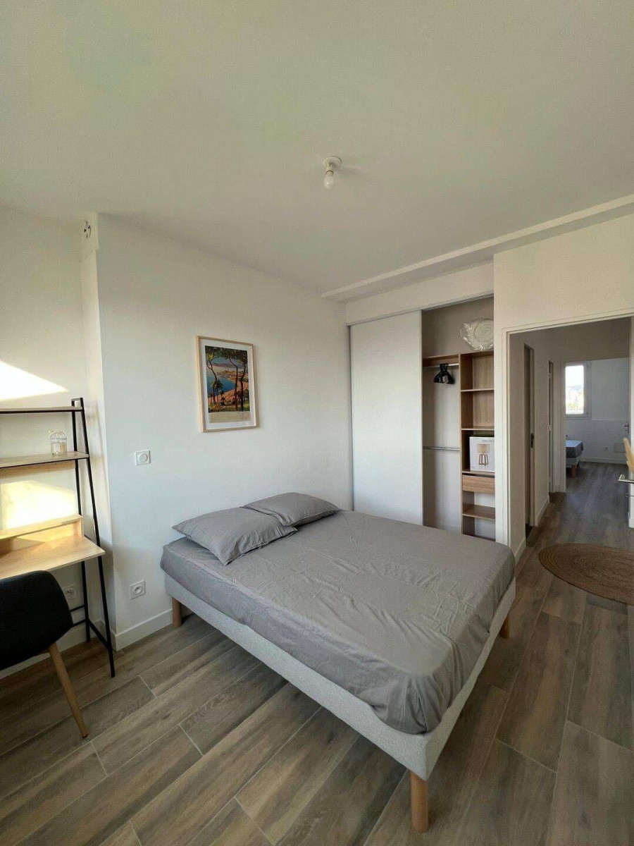 
                                                Colocation
                                                 1 CHAMBRE DISPONIBLE dans coloc 60m²