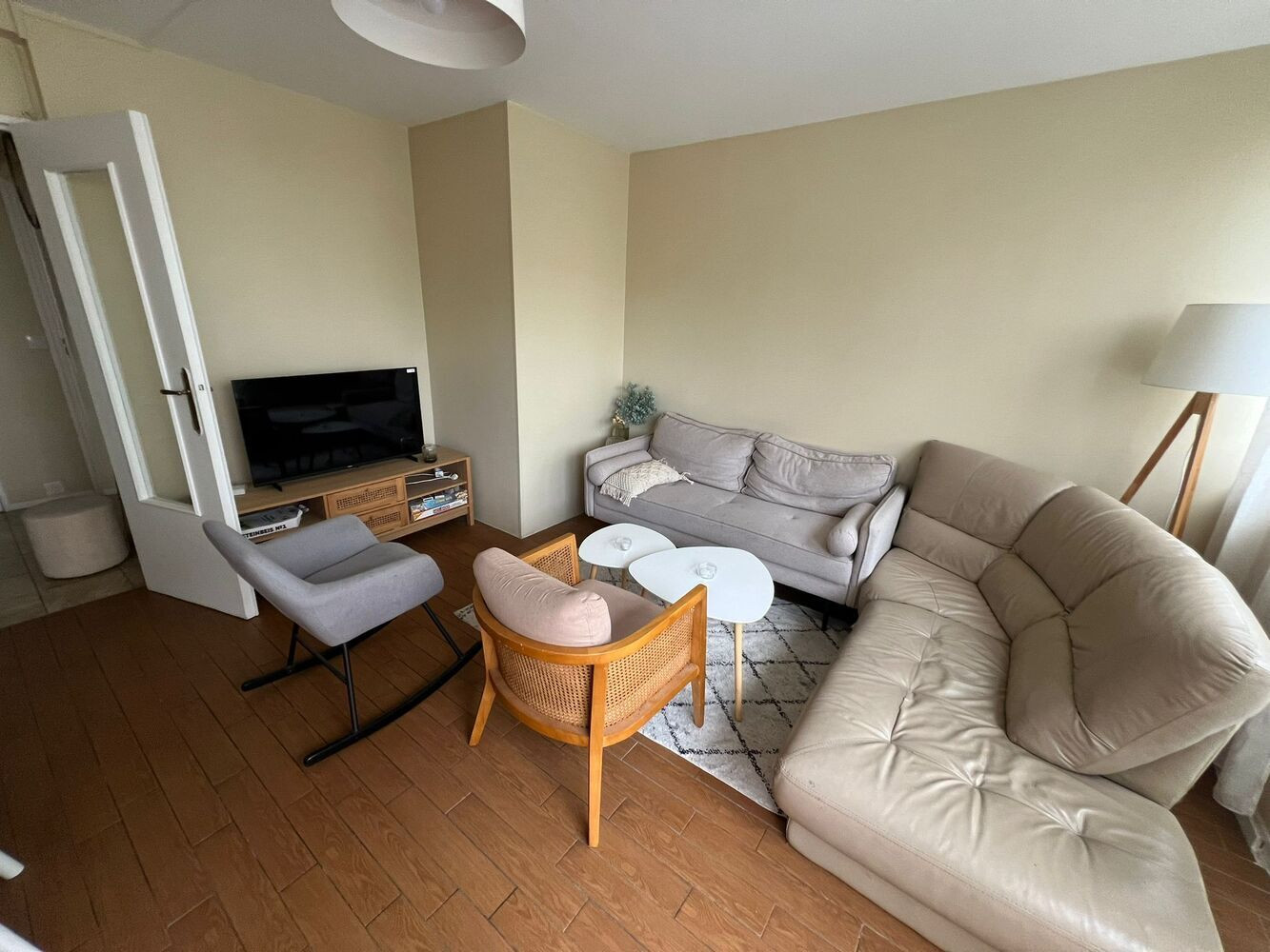 
                                                Colocation
                                                 1 chambre disponible en colocation