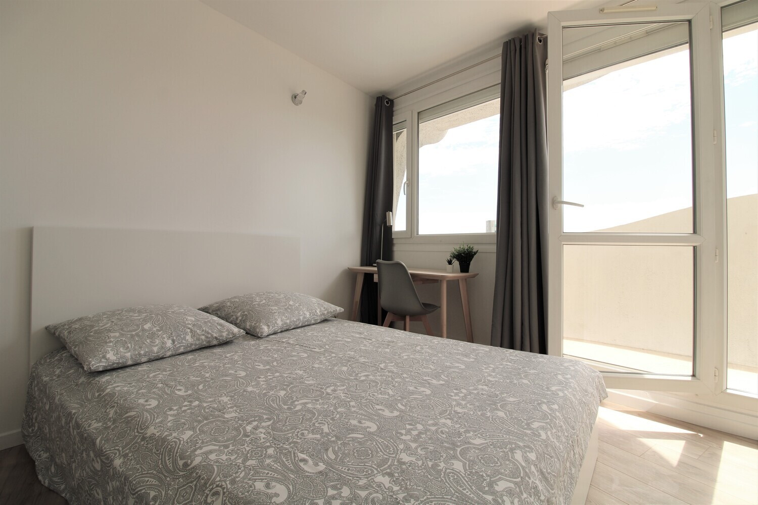 
                                                Colocation
                                                 1 chambre disponible en colocation