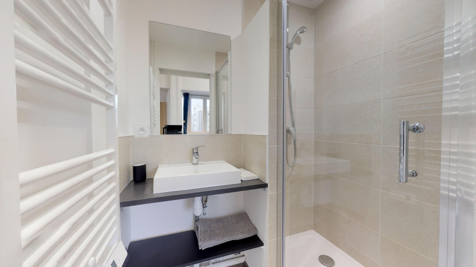 
                                                Colocation
                                                 1 chambre disponible en colocation