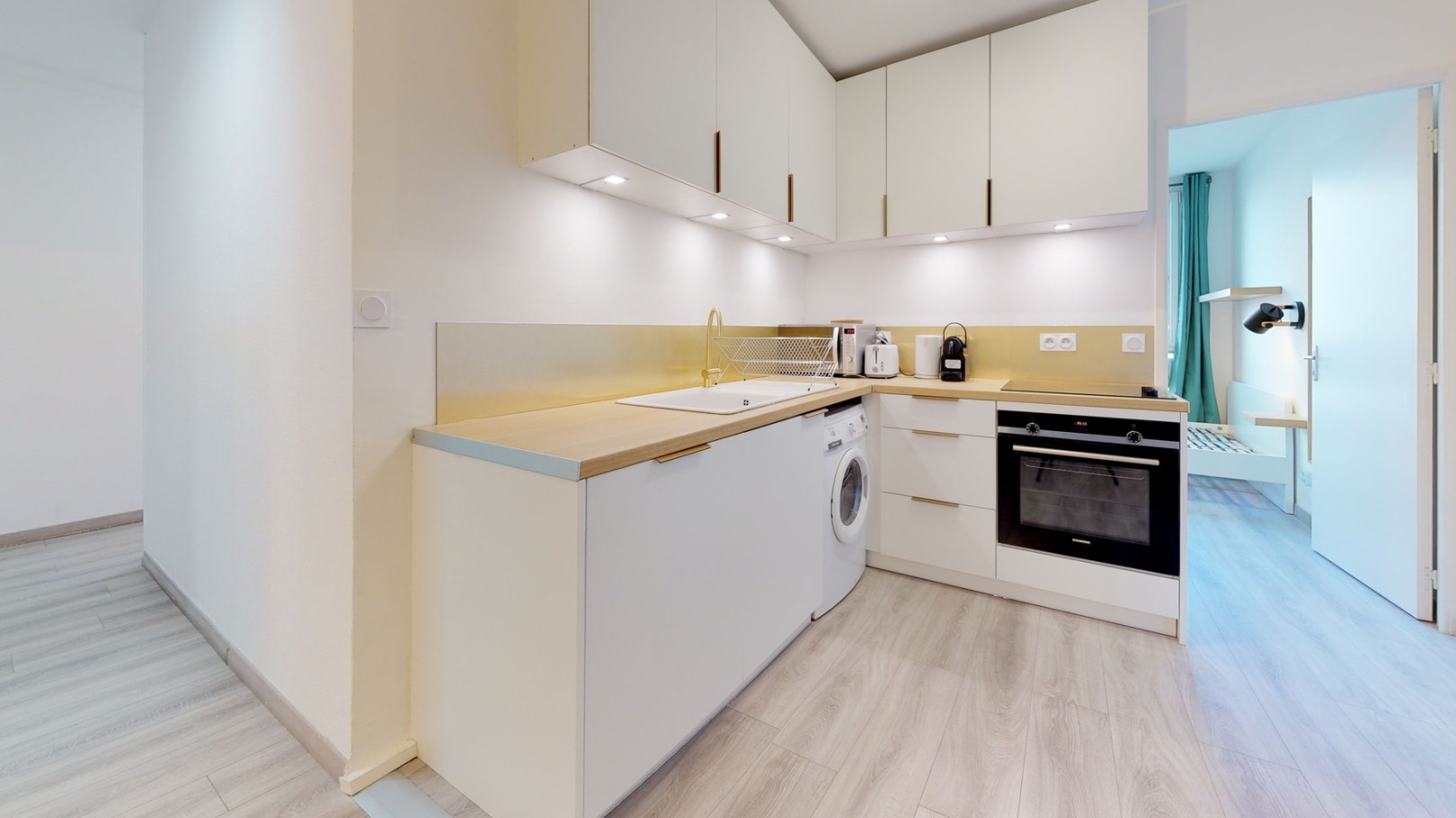 
                                                Colocation
                                                 1 chambre disponible en colocation