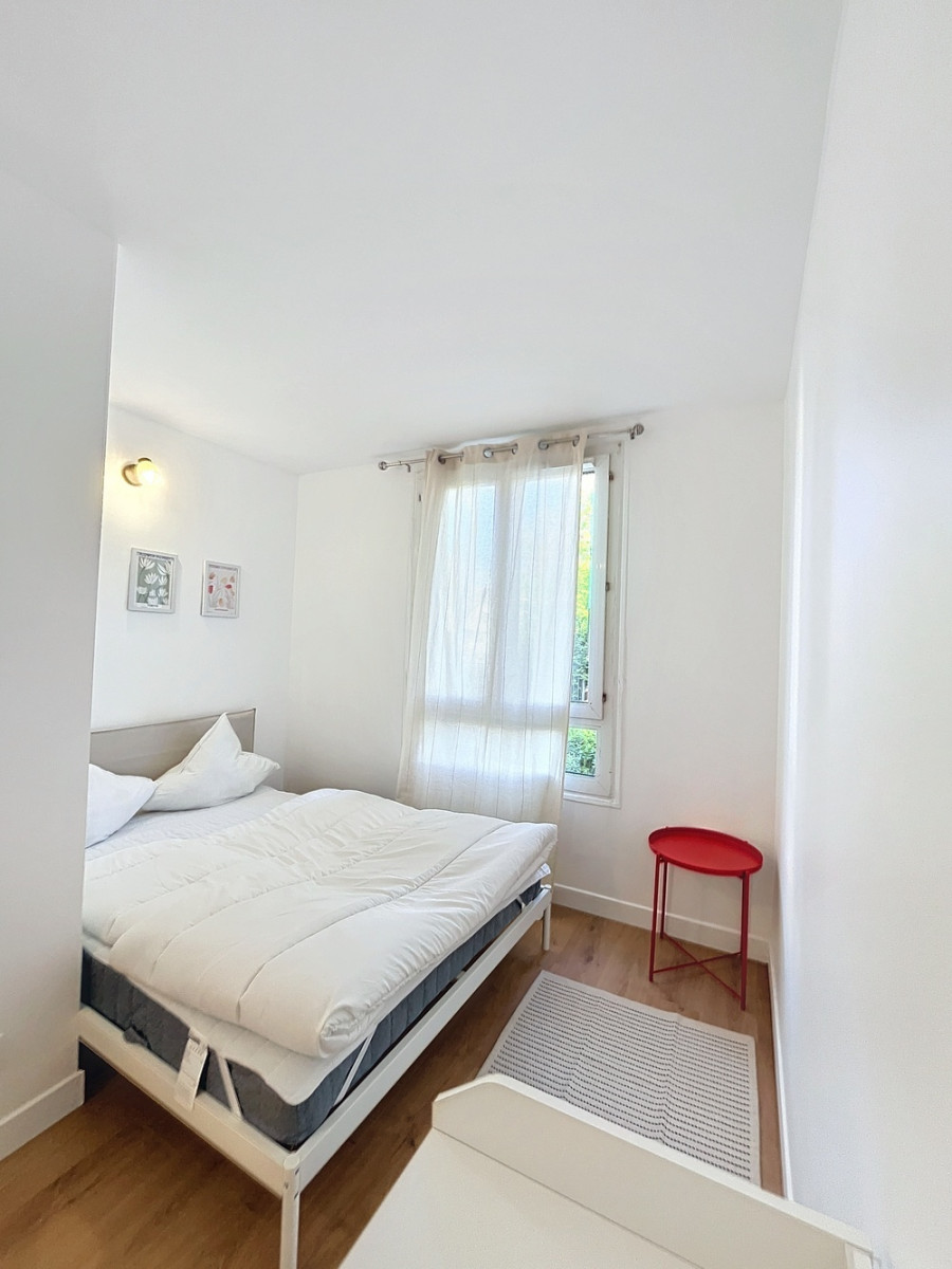 
                                                Colocation
                                                 1 chambre disponible en colocation