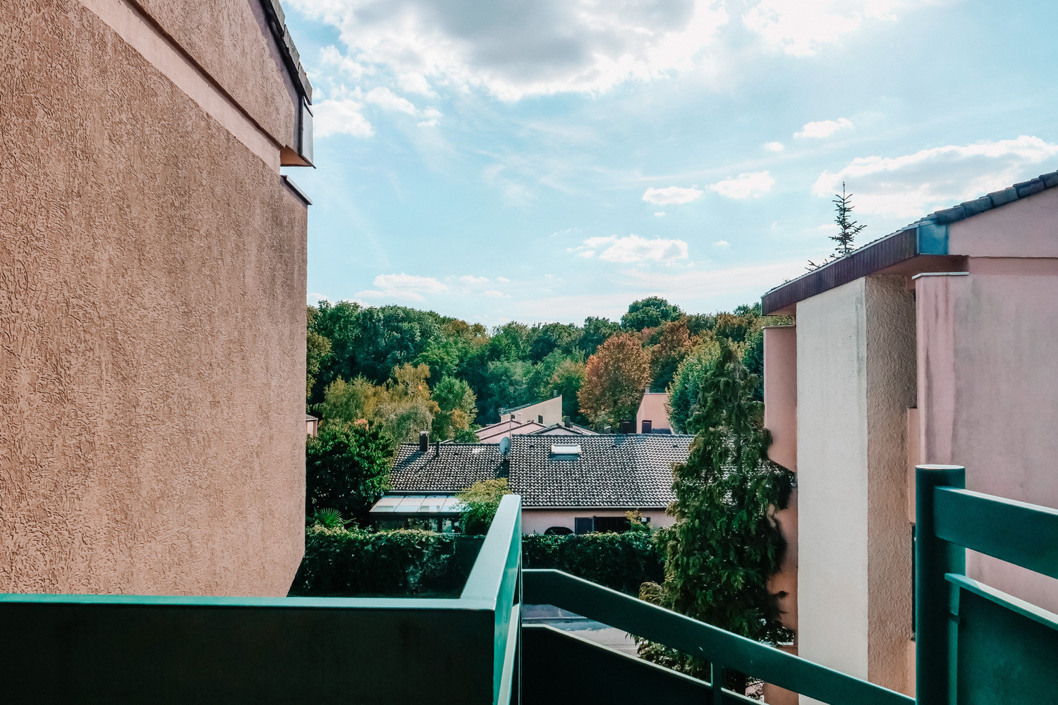 
                                                Colocation
                                                 1 chambre disponible en colocation