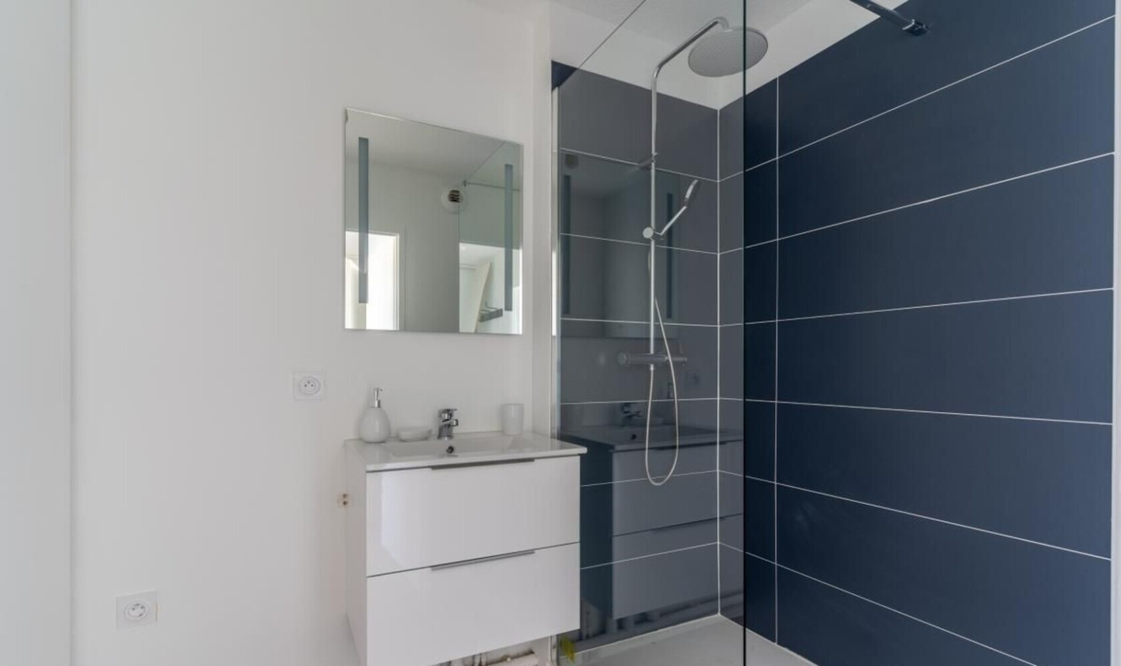 
                                                Colocation
                                                 1 chambre disponible en colocation