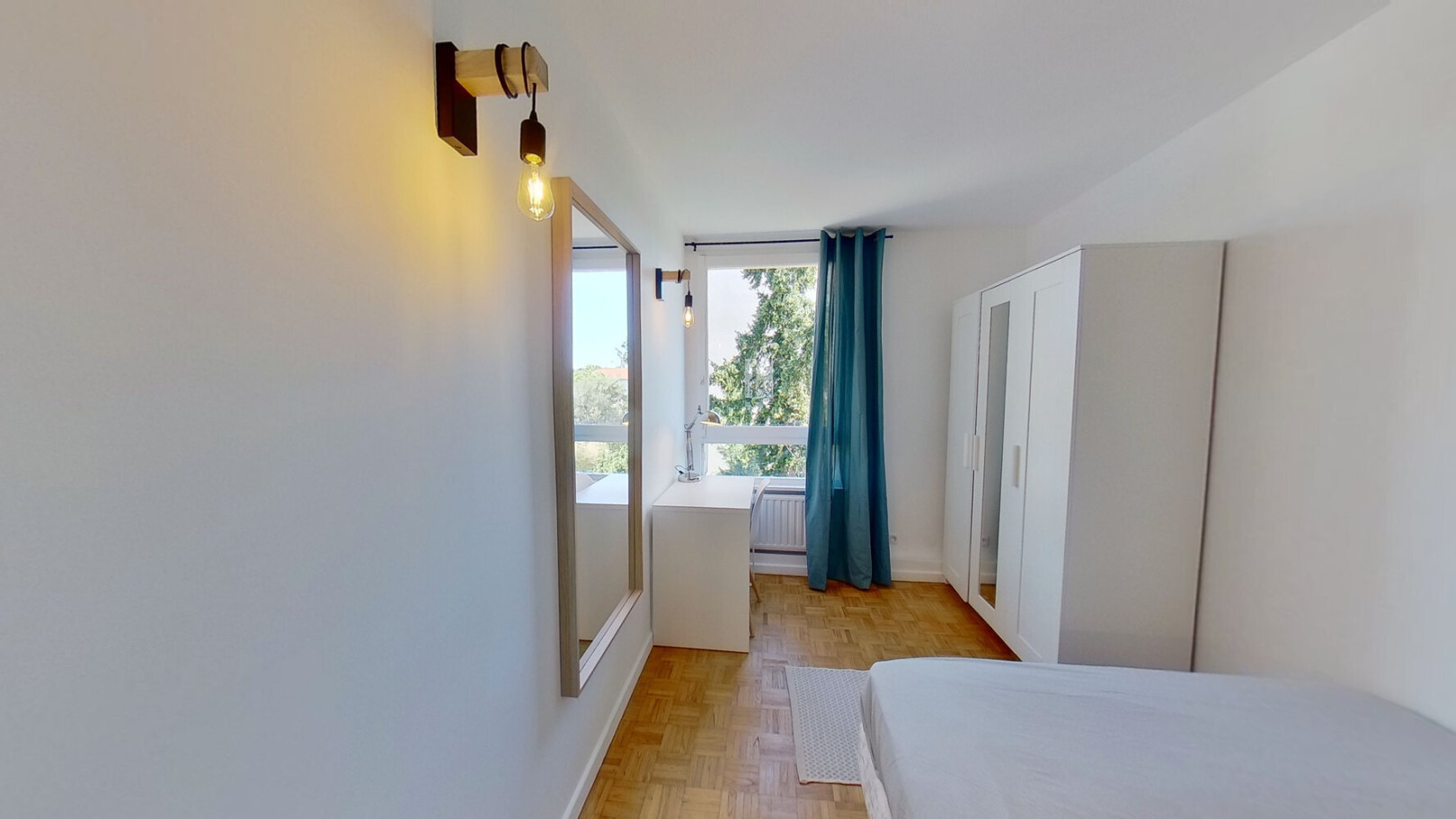 
                                                Colocation
                                                 1 chambre disponible en colocation