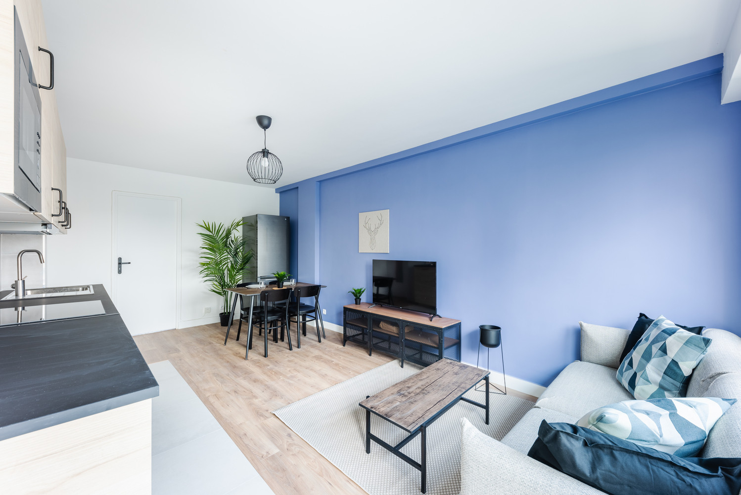 
                                                Colocation
                                                 1 chambre disponible en colocation