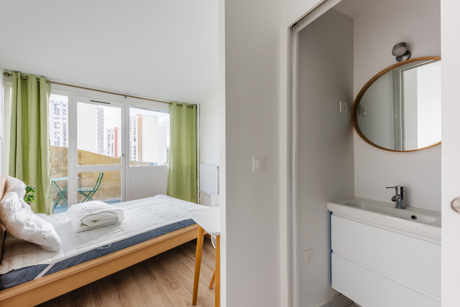 
                                                Colocation
                                                 1 chambre disponible en colocation