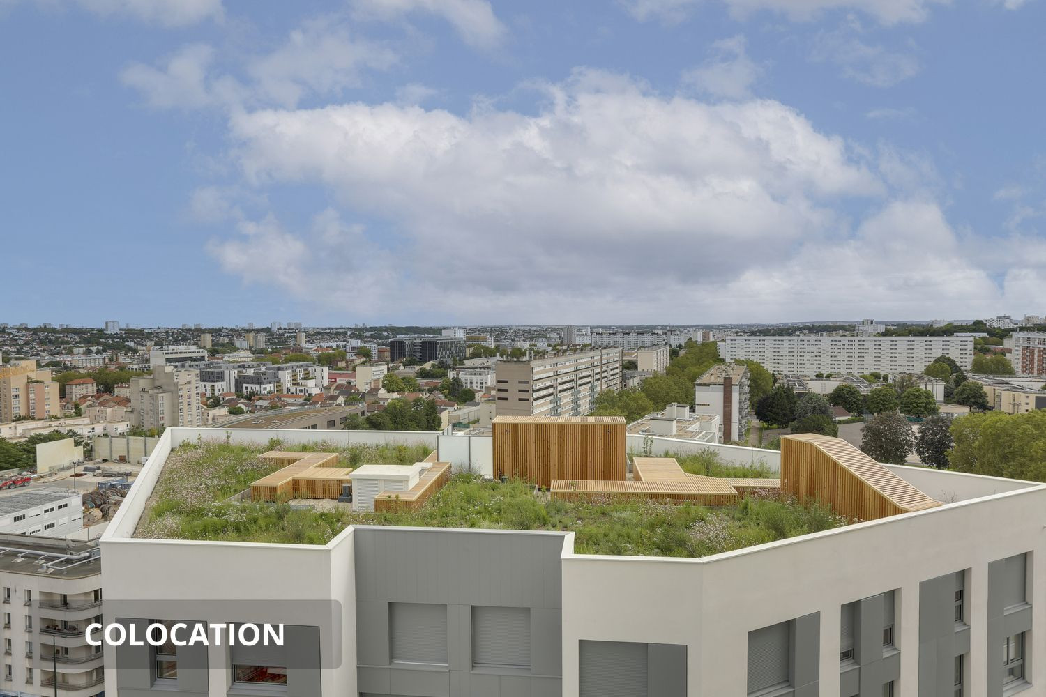 
                                                Colocation
                                                 1 chambre disponible en colocation