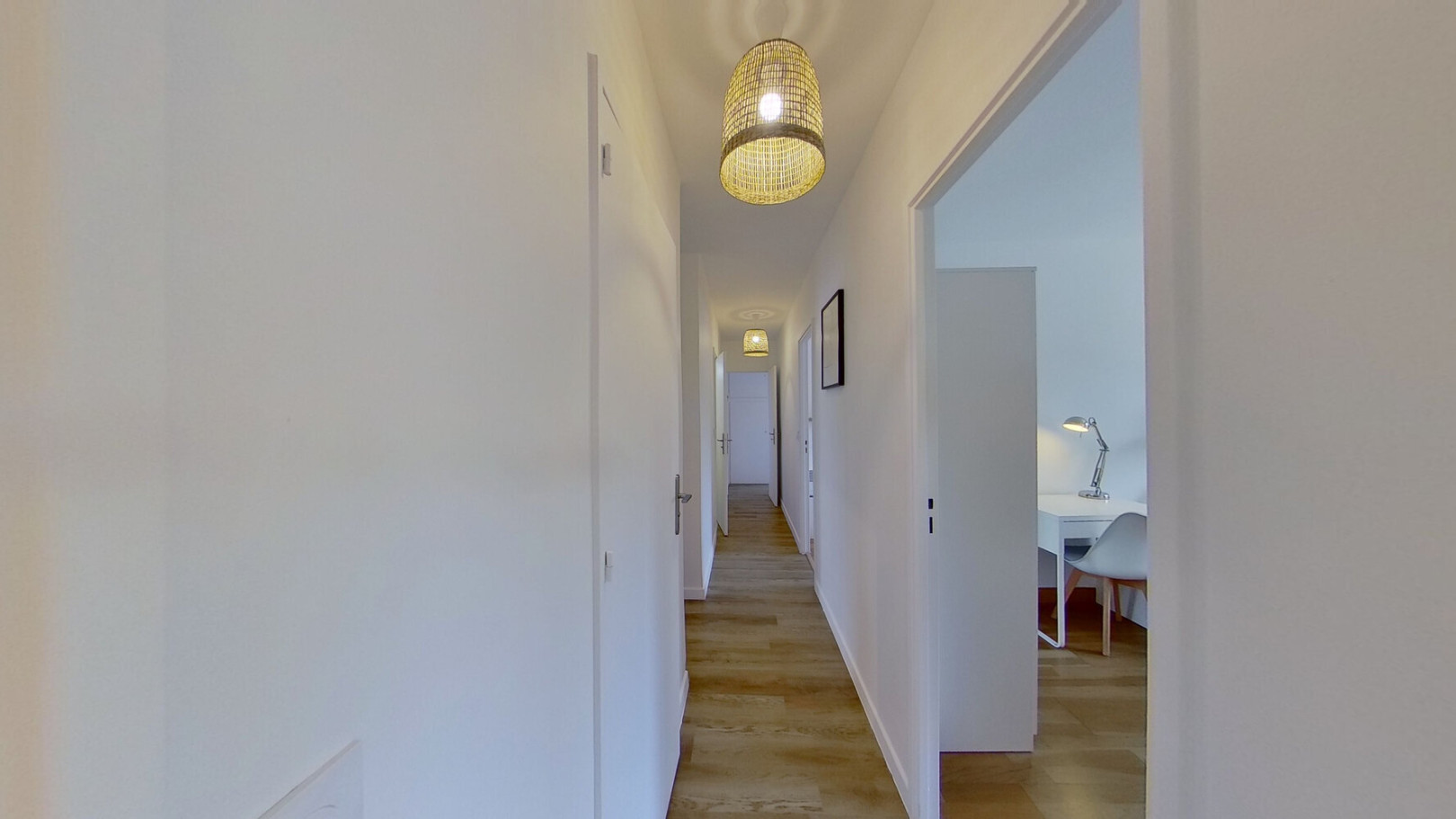 
                                                Colocation
                                                 1 chambre disponible en colocation