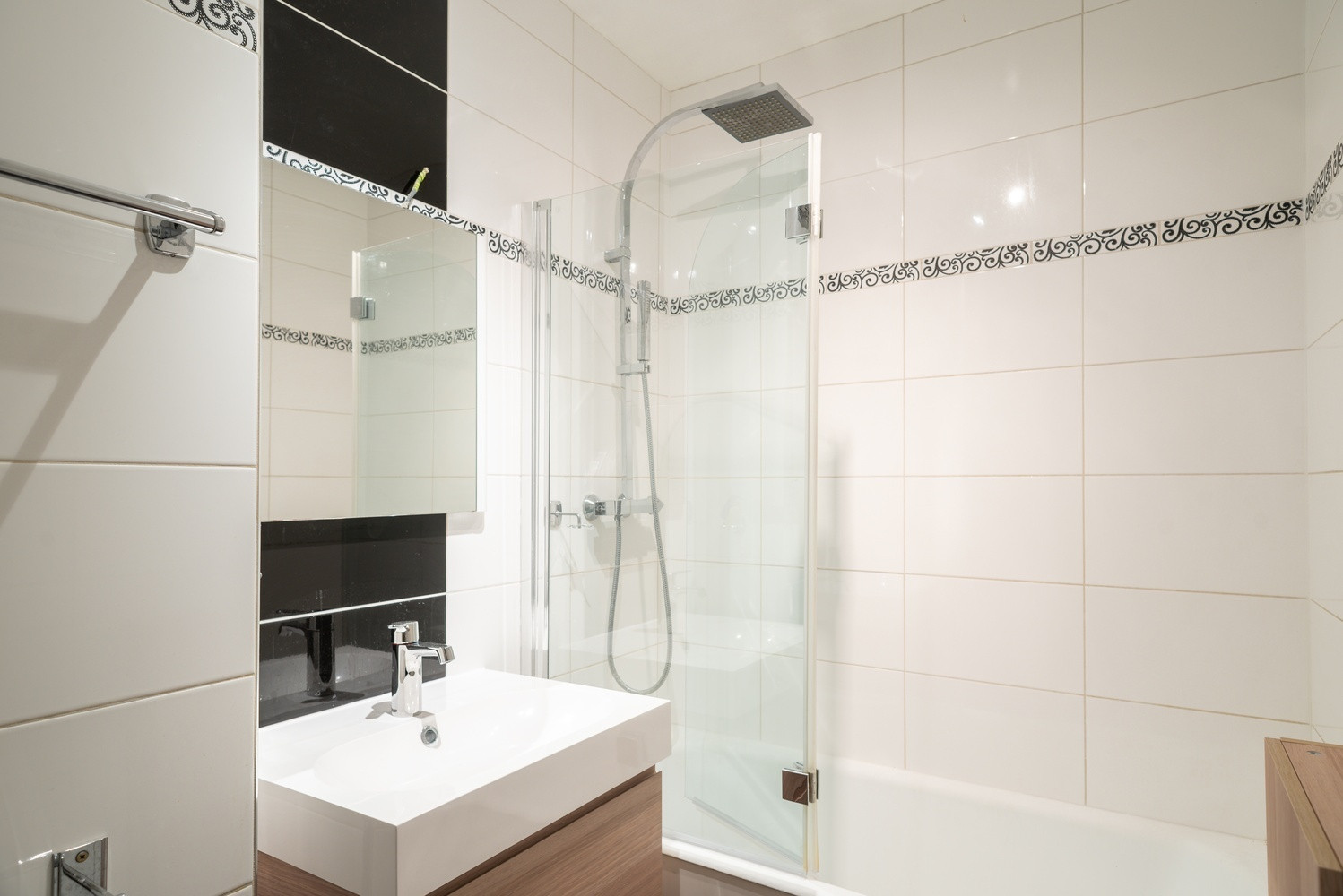 
                                                Colocation
                                                 1 chambre disponible en colocation