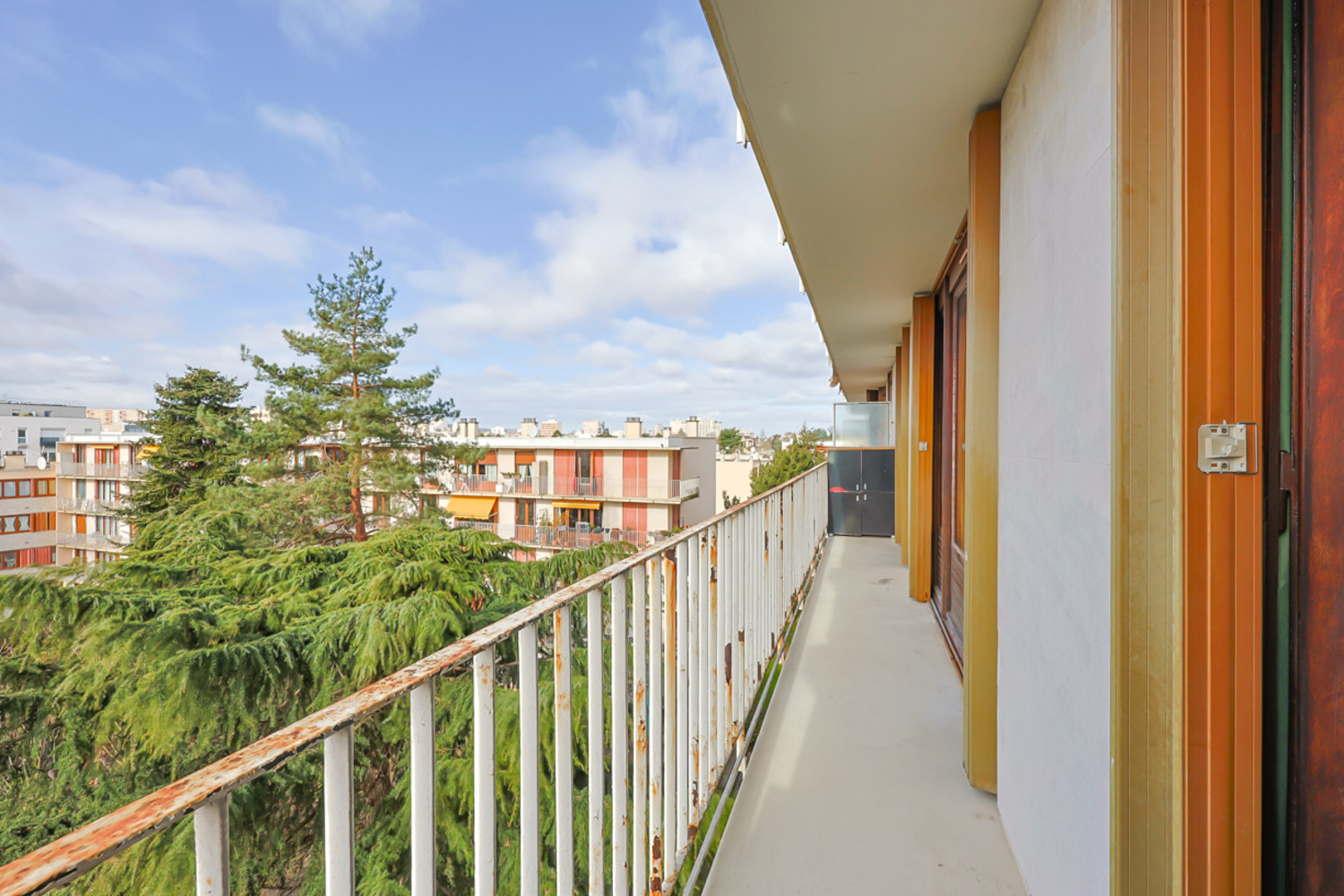 
                                                Colocation
                                                 1 chambre disponible en colocation