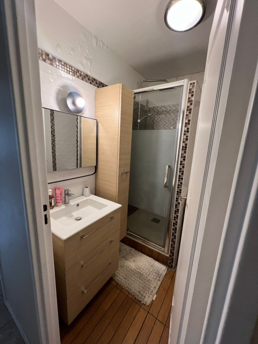 
                                                Colocation
                                                 1 chambre disponible en colocation