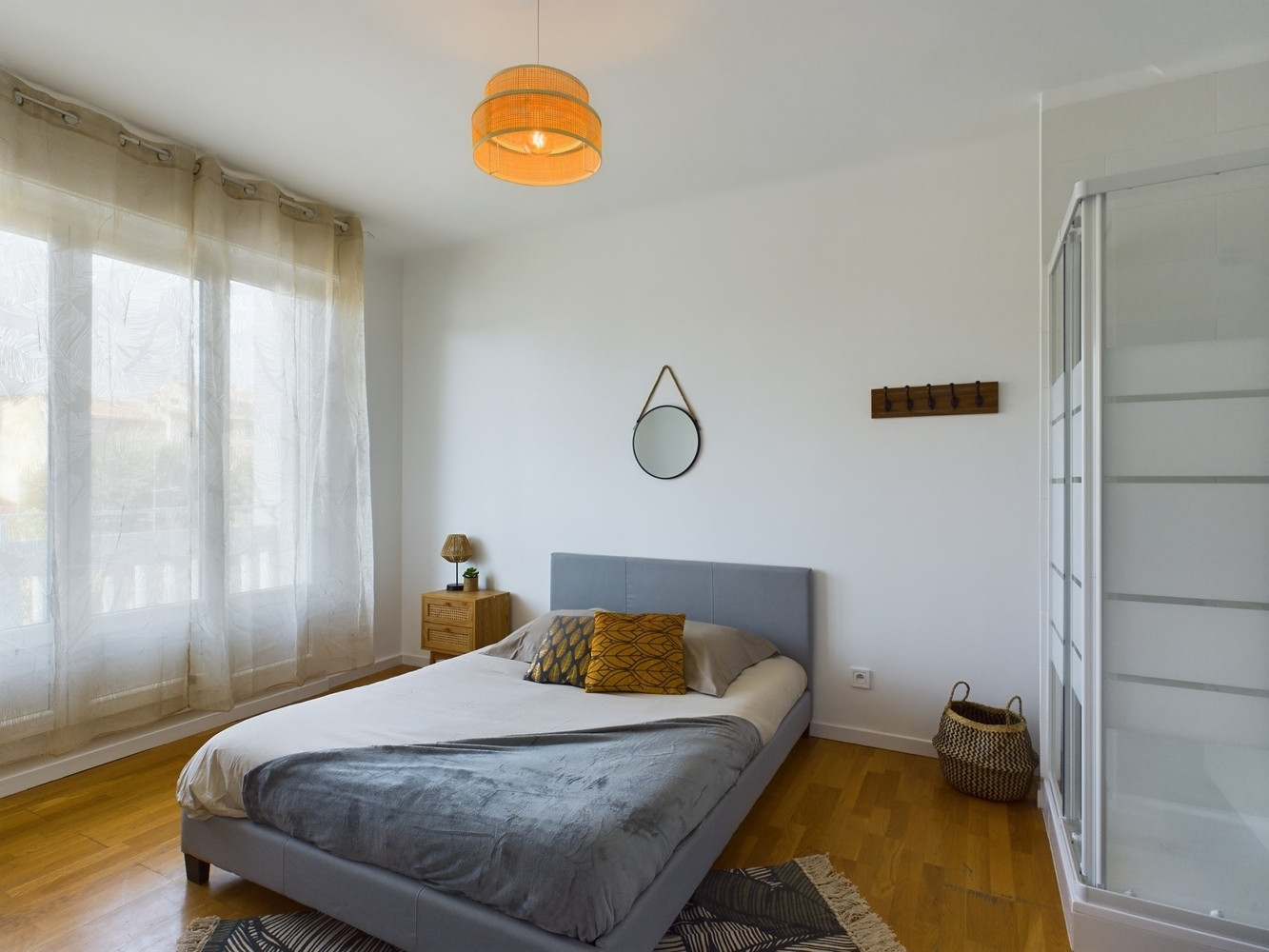 
                                                Colocation
                                                 1 chambre disponible en colocation