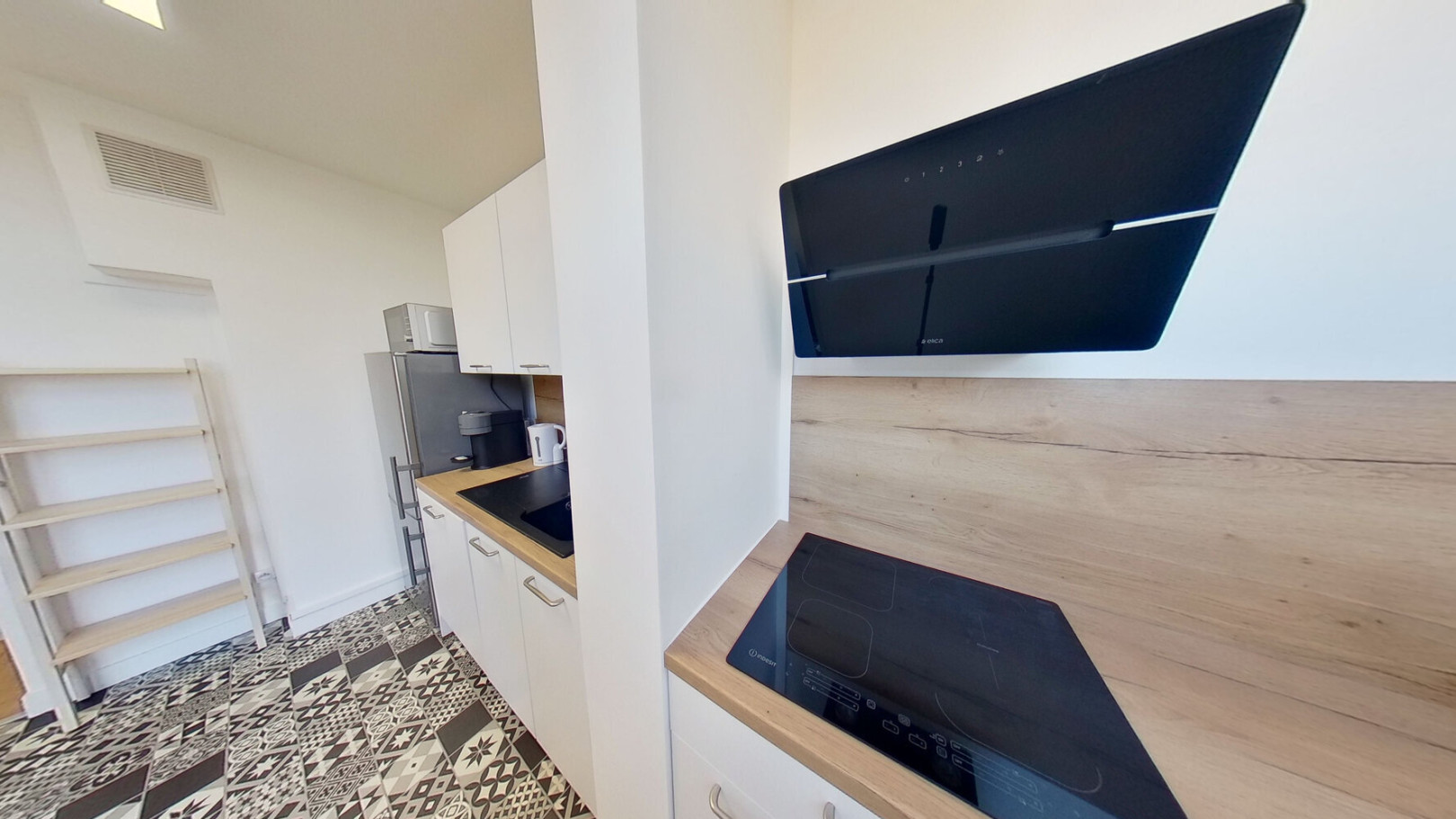 
                                                Colocation
                                                 1 chambre disponible en colocation