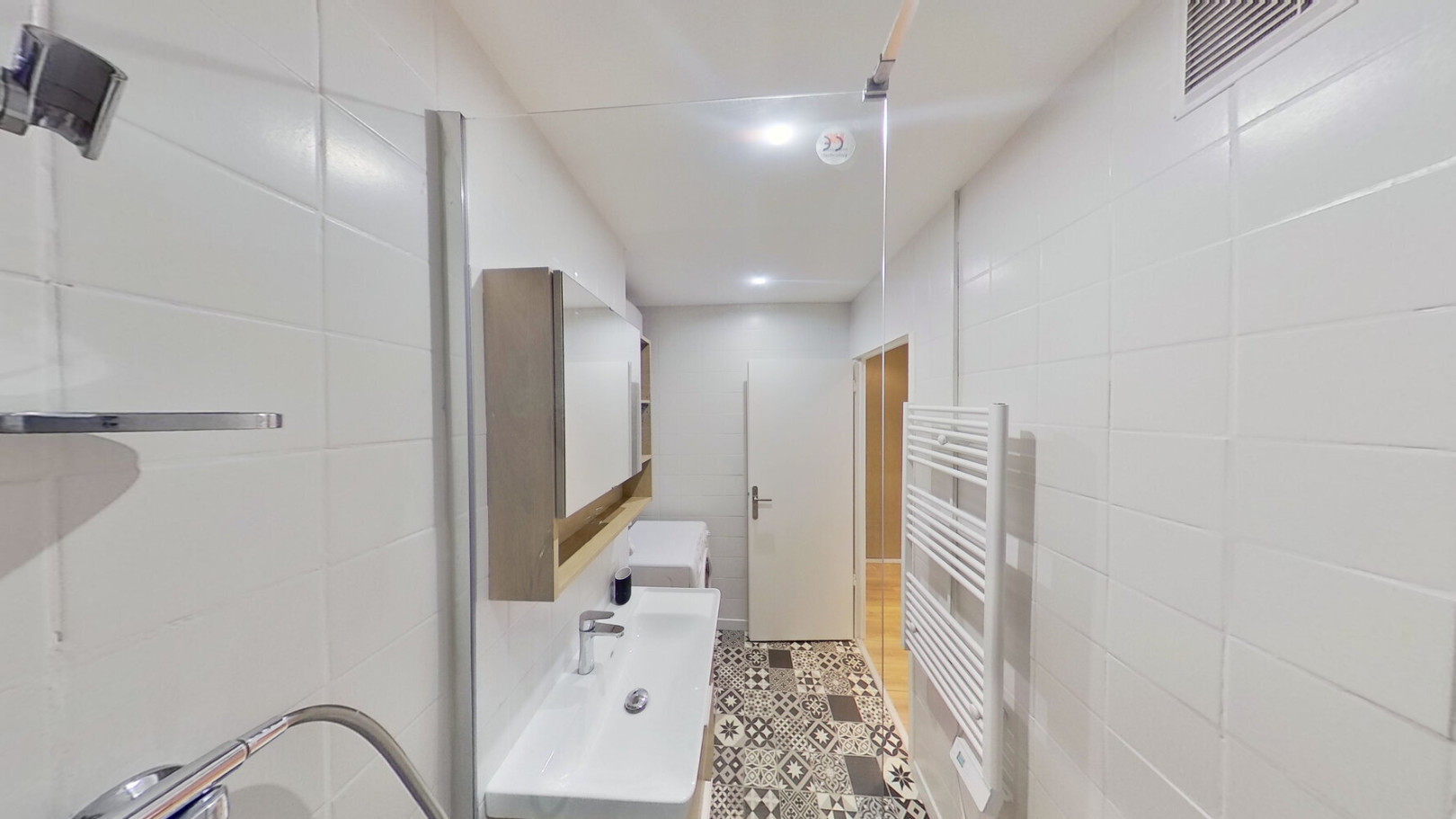 
                                                Colocation
                                                 1 chambre disponible en colocation