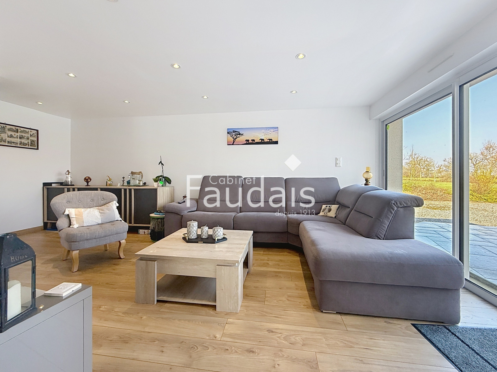 
                                                Vente
                                                 10 minutes de SAINT LO