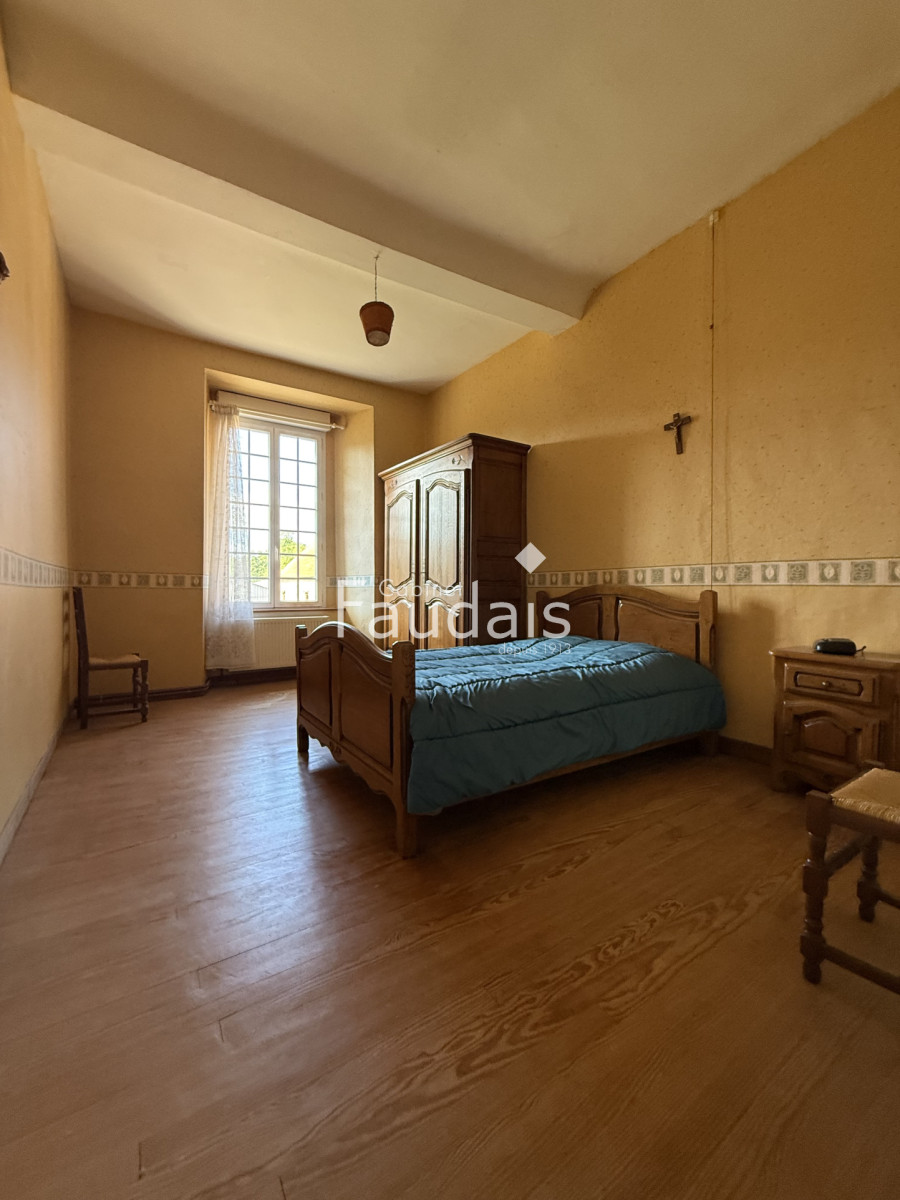 
                                                Vente
                                                 10 minutes de SAINT LO, centre Manche