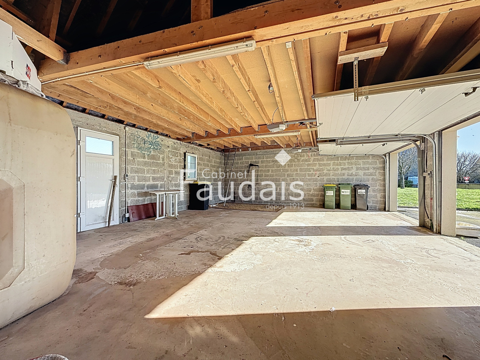 
                                                Vente
                                                 10 minutes de ST LO