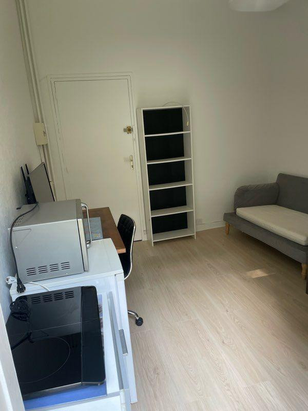 
                                                Location
                                                 12m2 meublé centre ville refait à neuf