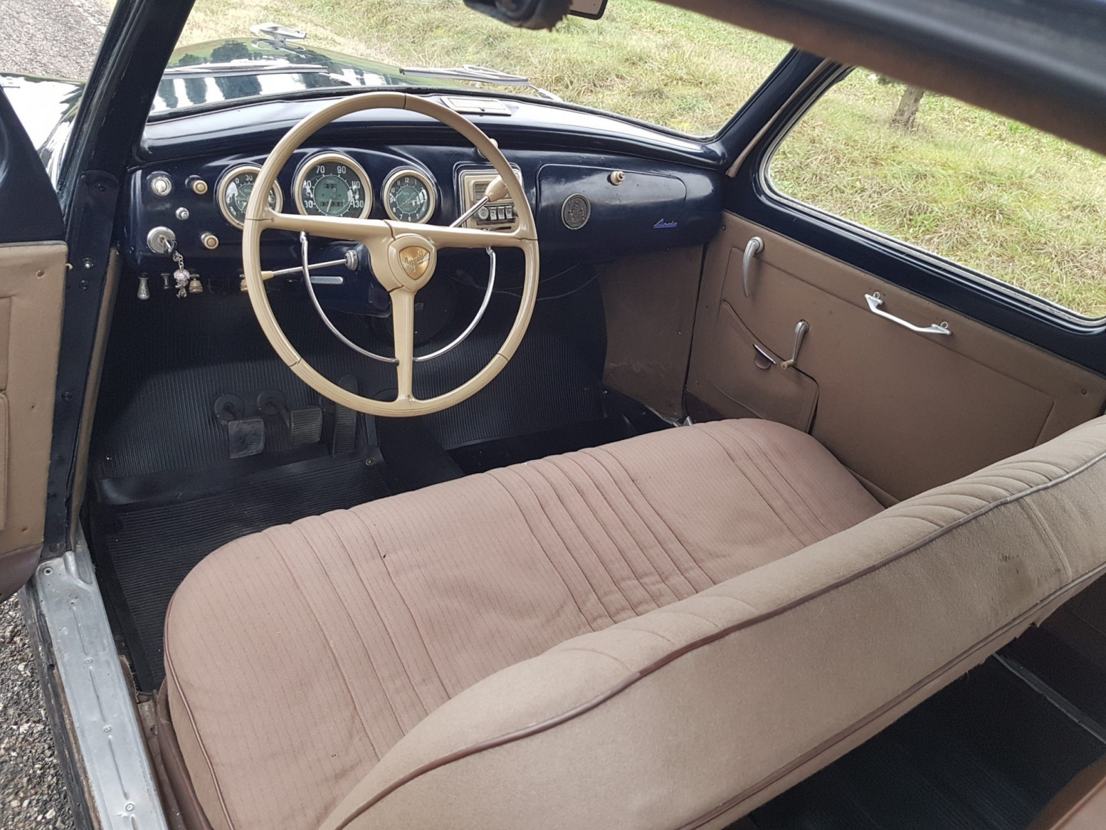 
                                                Voiture
                                                 1951 Lancia Aurelia B10 S