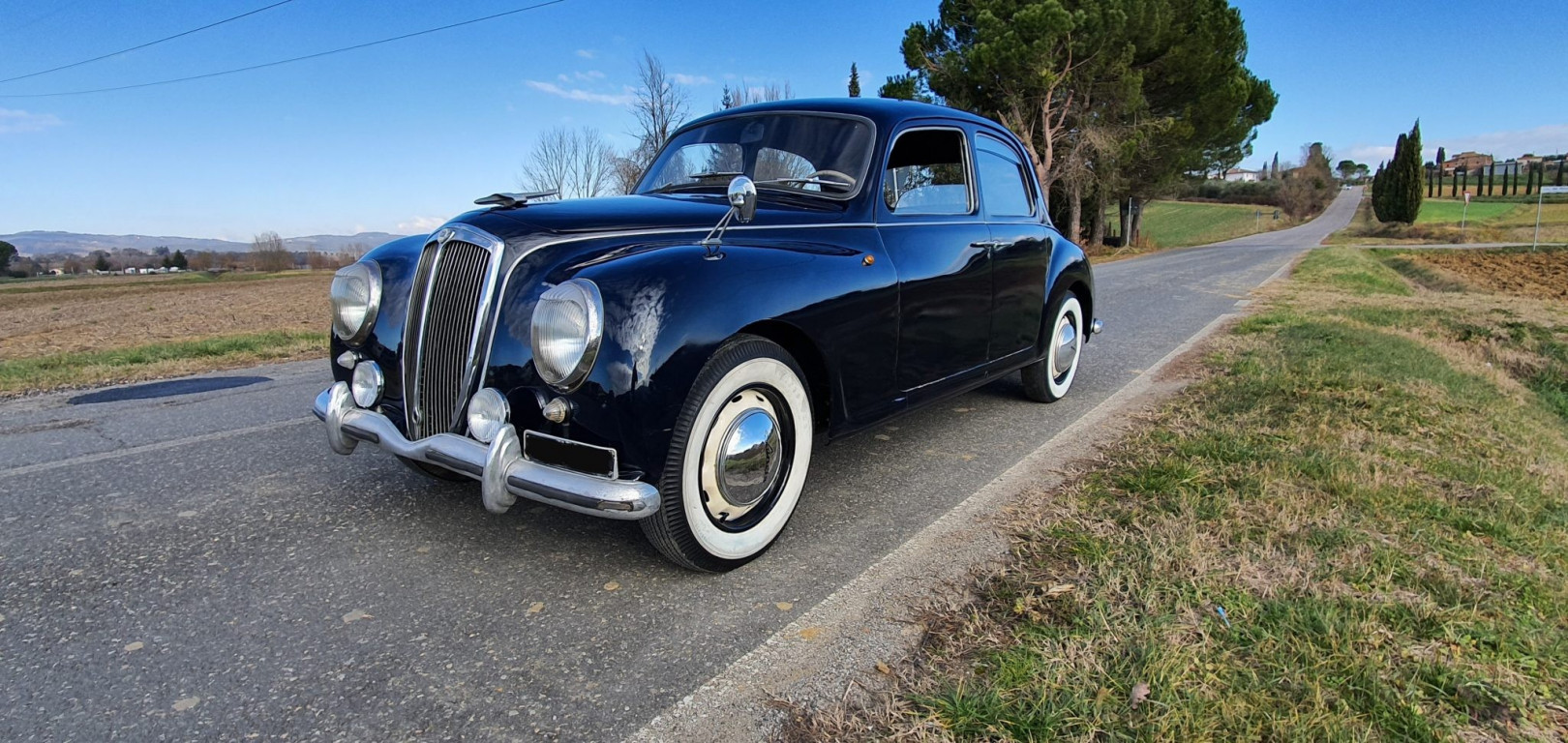 
                                                Voiture
                                                 1951 Lancia Aurelia B10 S