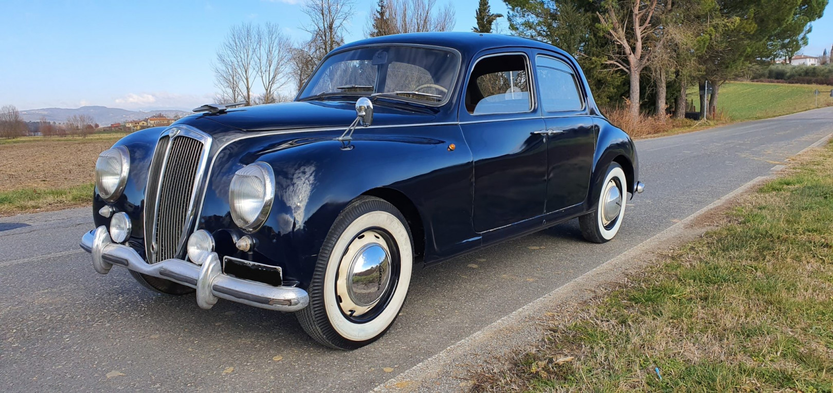 
                                                Voiture
                                                 1951 Lancia Aurelia B10 S