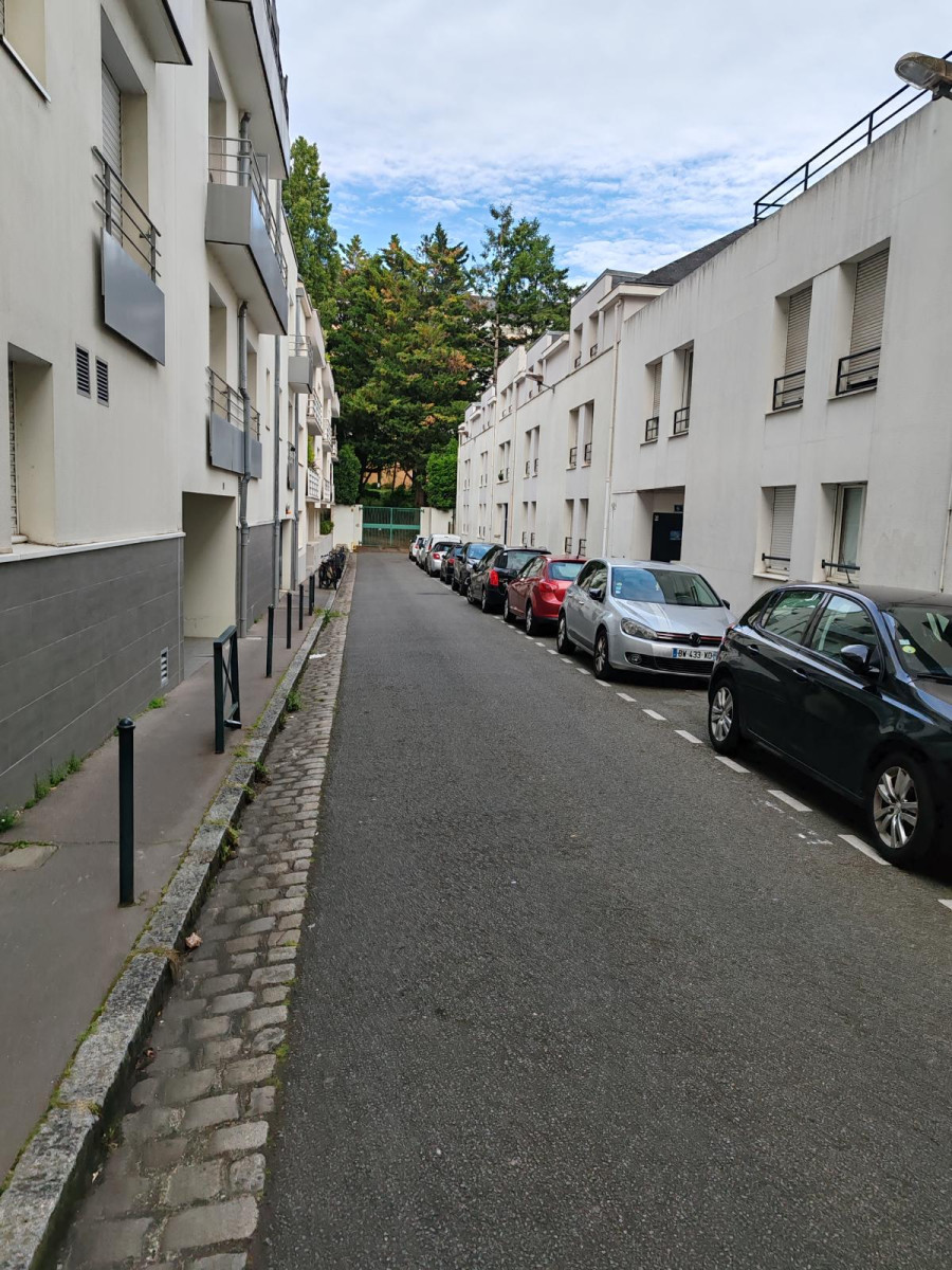 
                                                Location
                                                 19m2centre Nantes meublé, 500€C.C dispo24/05/26