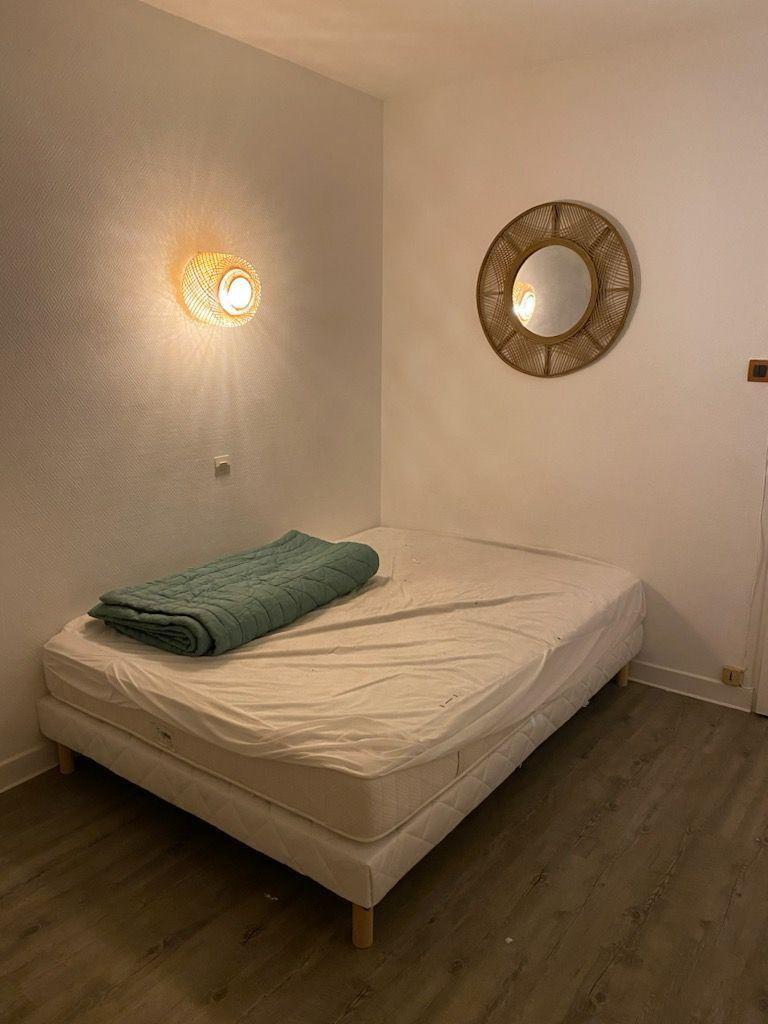 
                                                Colocation
                                                 1ch dispo Coloc appart 2 ch meublé, métro Parilly