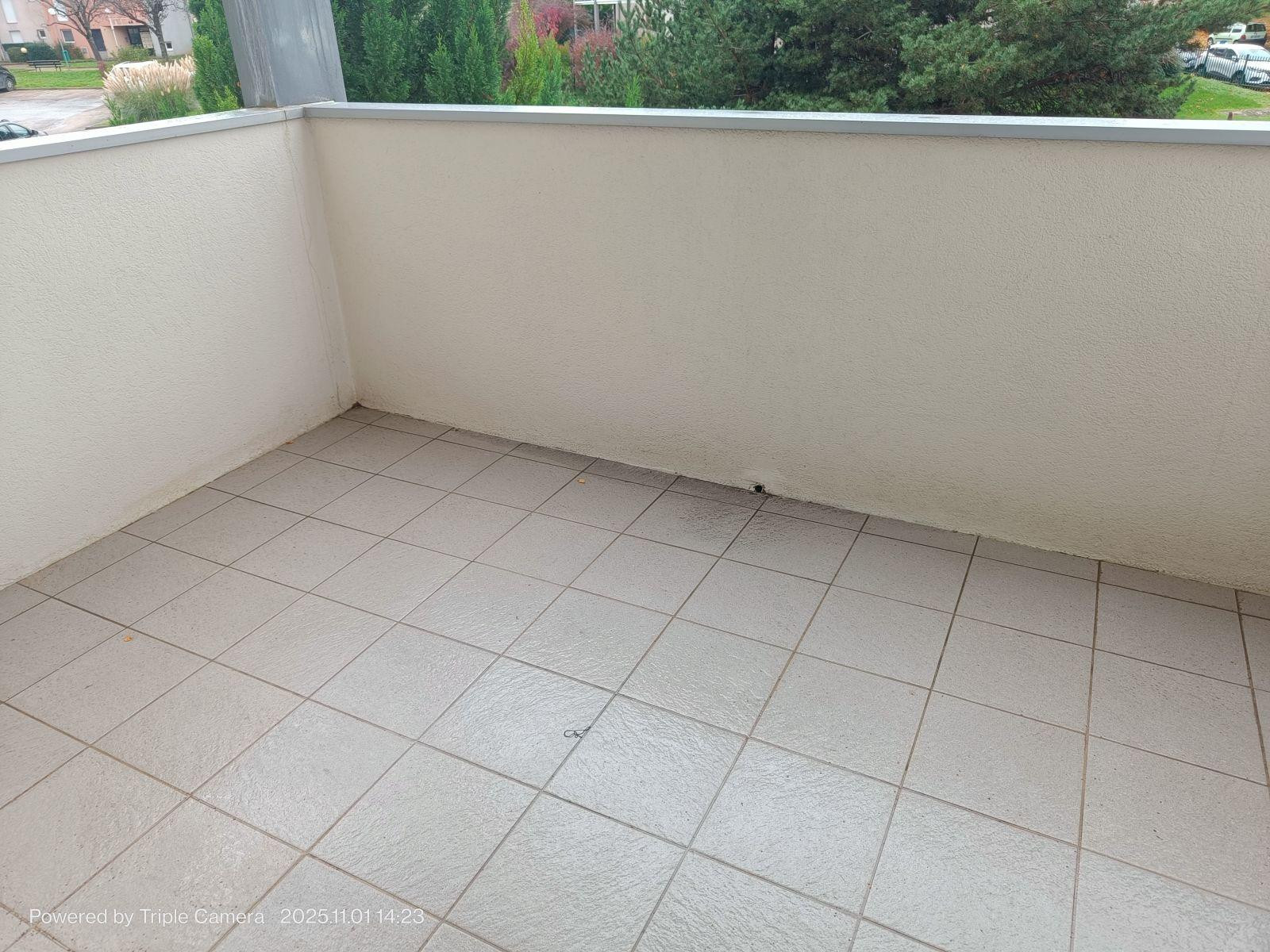 
                                                Location
                                                 1ère location studio  meublé fontaine les Dijon