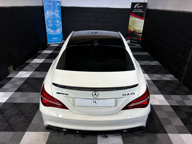 
                                                Voiture
                                                 2.0 CLA45 AMG Coupe 4dr Petrol SpdS DCT 4MATIC Euro 6 (s/s) (381 ps)