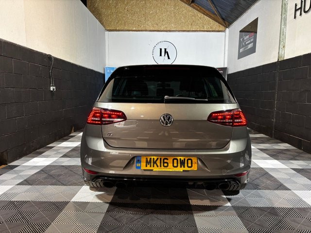 
                                                Voiture
                                                 2.0 TSI BlueMotion Tech R Hatchback 5dr Petrol Manual 4Motion Euro 6 (s/s) (300 ps)