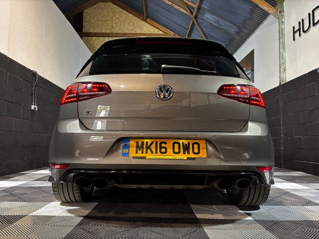 
                                                Voiture
                                                 2.0 TSI BlueMotion Tech R Hatchback 5dr Petrol Manual 4Motion Euro 6 (s/s) (300 ps)