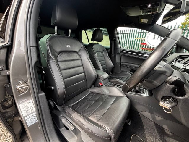 
                                                Voiture
                                                 2.0 TSI BlueMotion Tech R Hatchback 5dr Petrol Manual 4Motion Euro 6 (s/s) (300 ps)