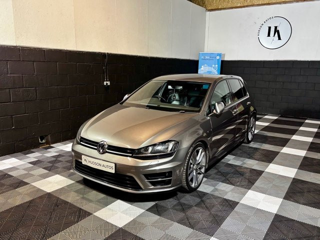 
                                                Voiture
                                                 2.0 TSI BlueMotion Tech R Hatchback 5dr Petrol Manual 4Motion Euro 6 (s/s) (300 ps)