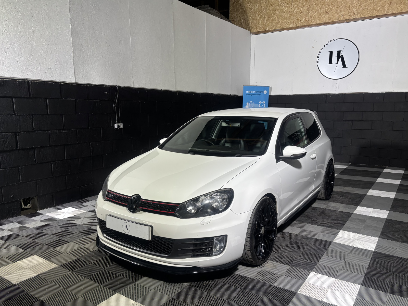 
                                                Voiture
                                                 2.0 TSI GTI Hatchback 3dr Petrol Manual Euro 5 (210 ps)