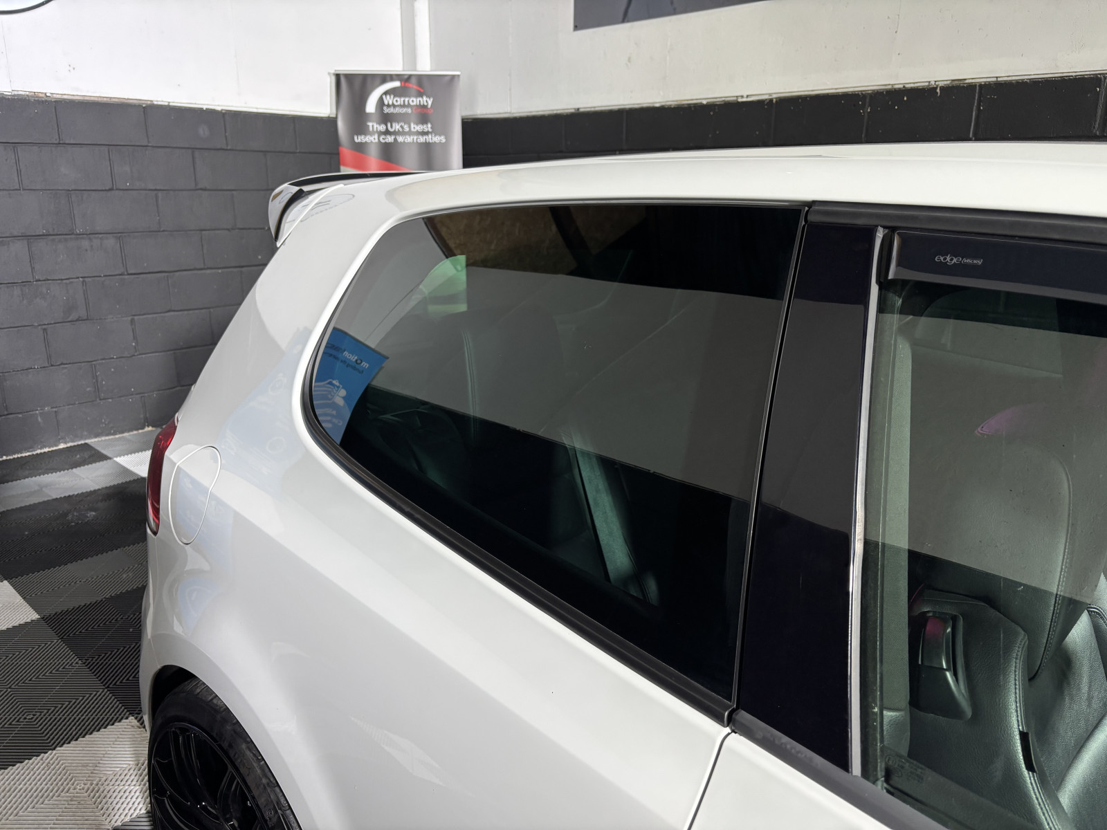 
                                                Voiture
                                                 2.0 TSI GTI Hatchback 3dr Petrol Manual Euro 5 (210 ps)