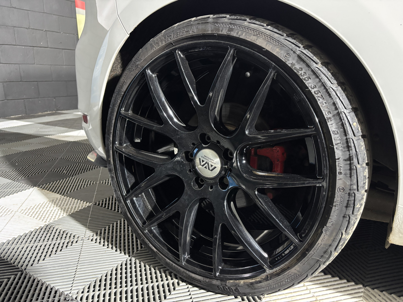 
                                                Voiture
                                                 2.0 TSI GTI Hatchback 3dr Petrol Manual Euro 5 (210 ps)