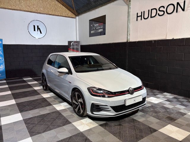 
                                                Voiture
                                                 2.0 TSI GTI Hatchback 3dr Petrol Manual Euro 6 (s/s) (230 ps)