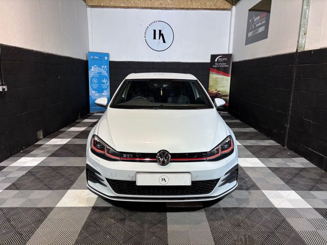 
                                                Voiture
                                                 2.0 TSI GTI Hatchback 3dr Petrol Manual Euro 6 (s/s) (230 ps)