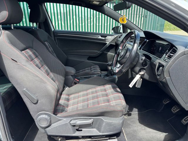 
                                                Voiture
                                                 2.0 TSI GTI Hatchback 3dr Petrol Manual Euro 6 (s/s) (230 ps)