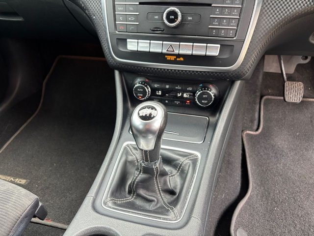 
                                                Voiture
                                                 2.1 A200d Sport Edition Hatchback 5dr Diesel Manual Euro 6 (s/s) (136 ps)