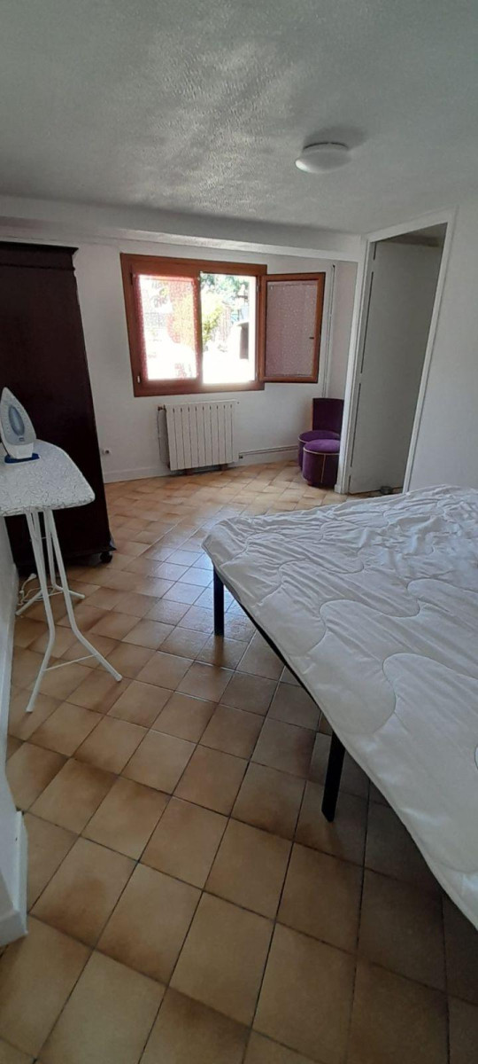 
                                                Location
                                                 2/3 pièces de 60 m2 à Trilport 77470