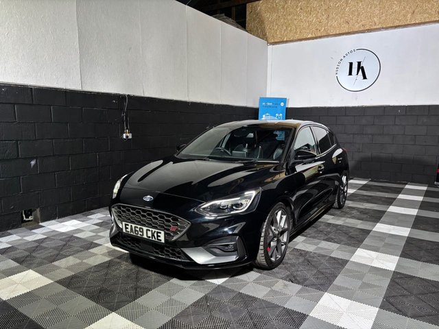 
                                                Voiture
                                                 2.3T EcoBoost ST Hatchback 5dr Petrol Manual Euro 6 (s/s) (280 ps)