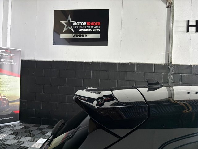 
                                                Voiture
                                                 2.3T EcoBoost ST Hatchback 5dr Petrol Manual Euro 6 (s/s) (280 ps)