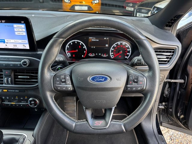 
                                                Voiture
                                                 2.3T EcoBoost ST Hatchback 5dr Petrol Manual Euro 6 (s/s) (280 ps)