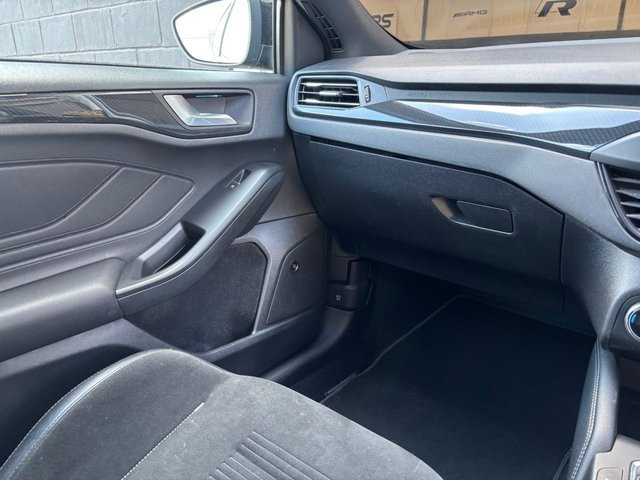 
                                                Voiture
                                                 2.3T EcoBoost ST Hatchback 5dr Petrol Manual Euro 6 (s/s) (280 ps)
