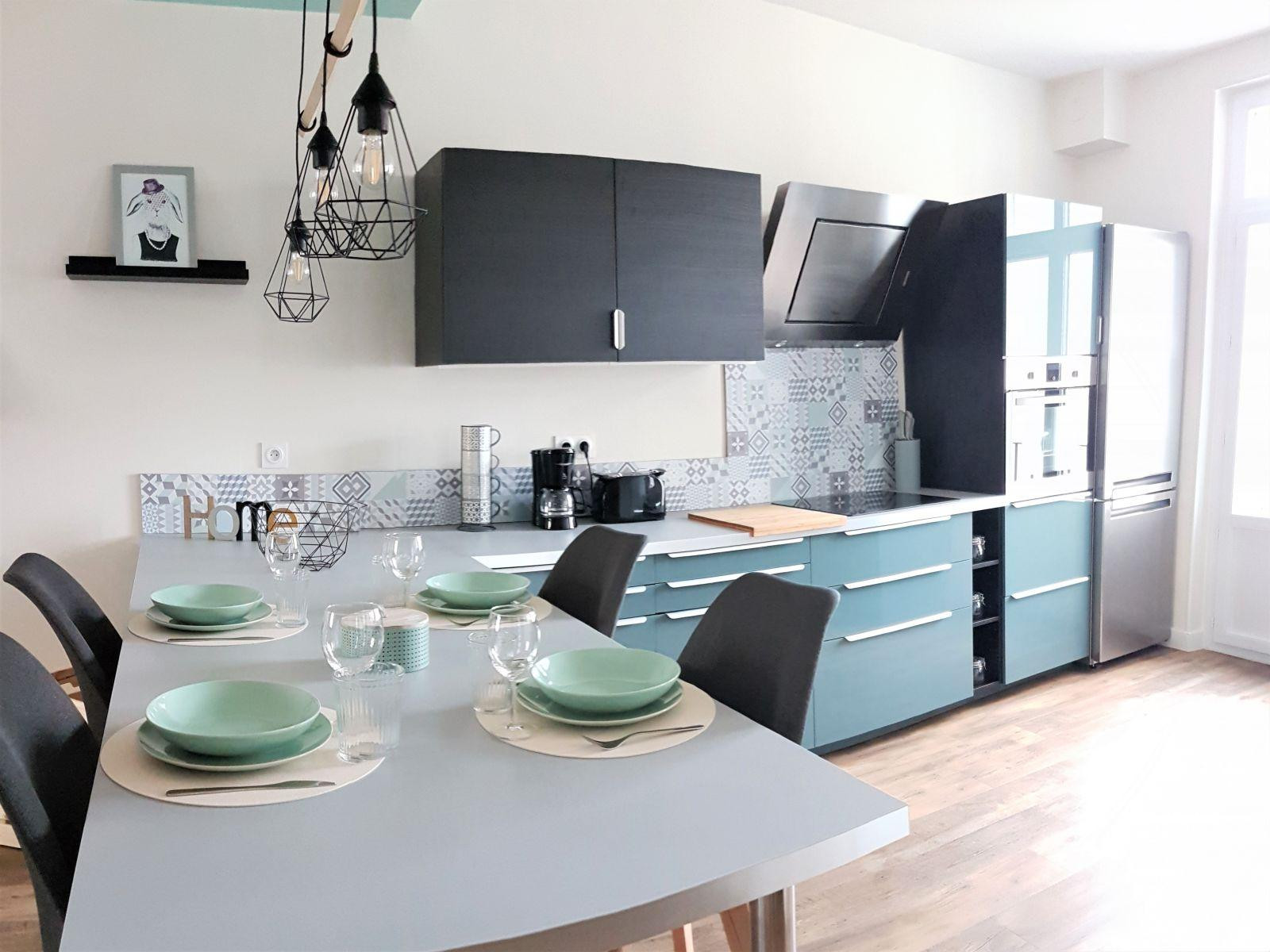 
                                                Colocation
                                                 2 chambres - Coloc grand luxe - Douche privative
